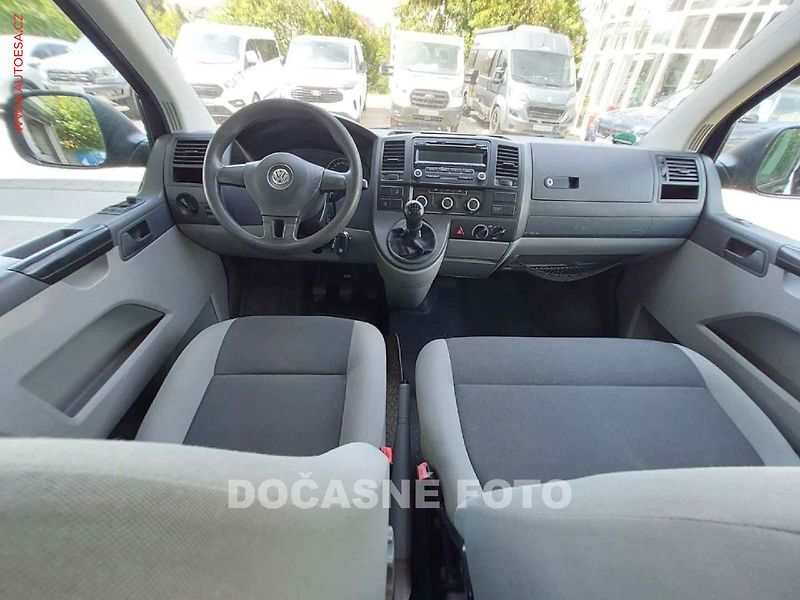 Volkswagen Transporter (2015) 2.0TDi 9míst, 103kW, AC, TZ - fotka 11 z 19