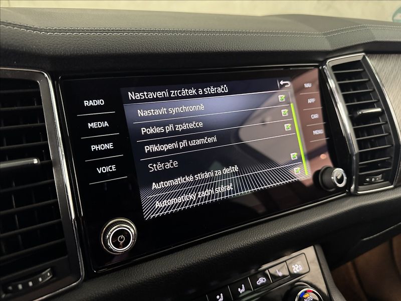 Škoda Kodiaq 2,0 TDi  DSG Style LED Virtual - fotka 31 z 45