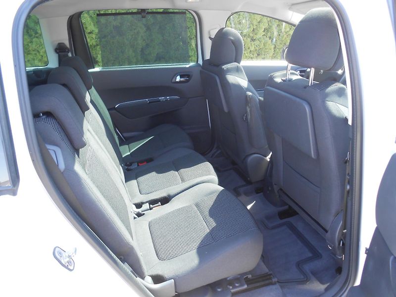 Peugeot 5008 88KW,NAVI,PANORAMA,AUTOMAT - fotka 19 z 45