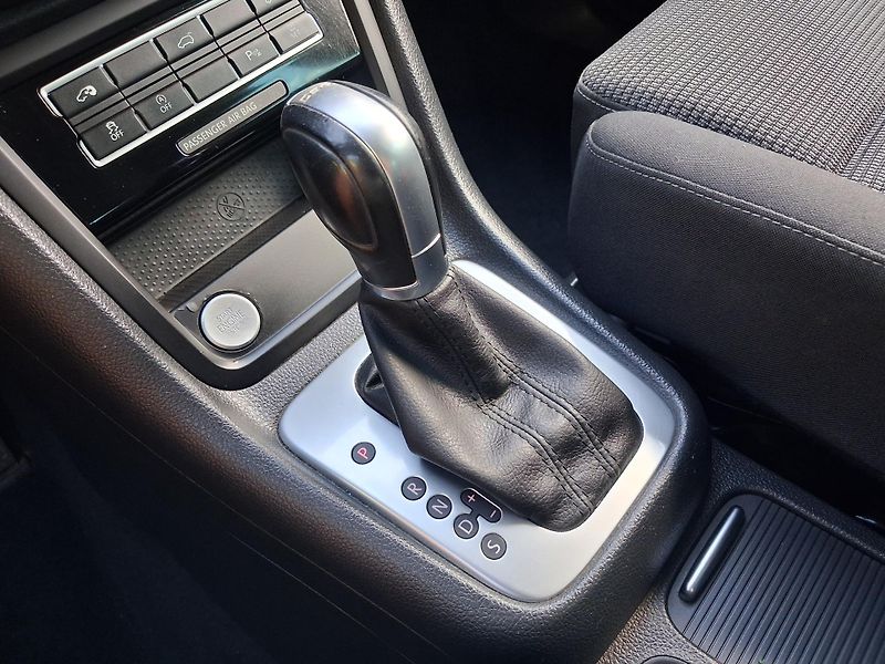 Volkswagen Sharan (2016) 2,0TDi NAVI  DSG  BEZ KOROZE ! - fotka 25 z 39