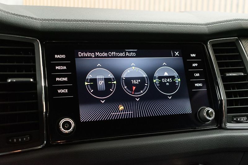 Škoda Kodiaq 2.0 TSI 4x4*STYLE+*TAŽNÉ*ČR 1M - fotka 29 z 46