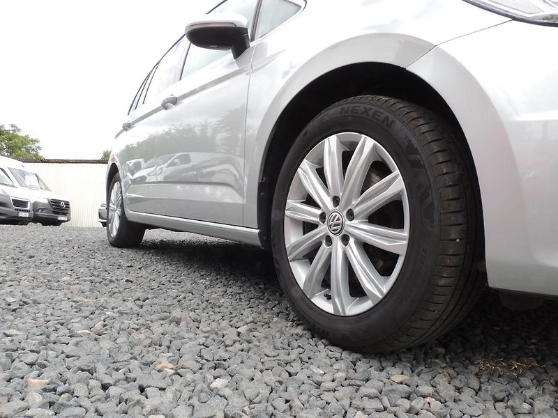 Volkswagen Touran (2018) 1.4TSi,110kw,7míst,Top výbava, - fotka 48 z 55