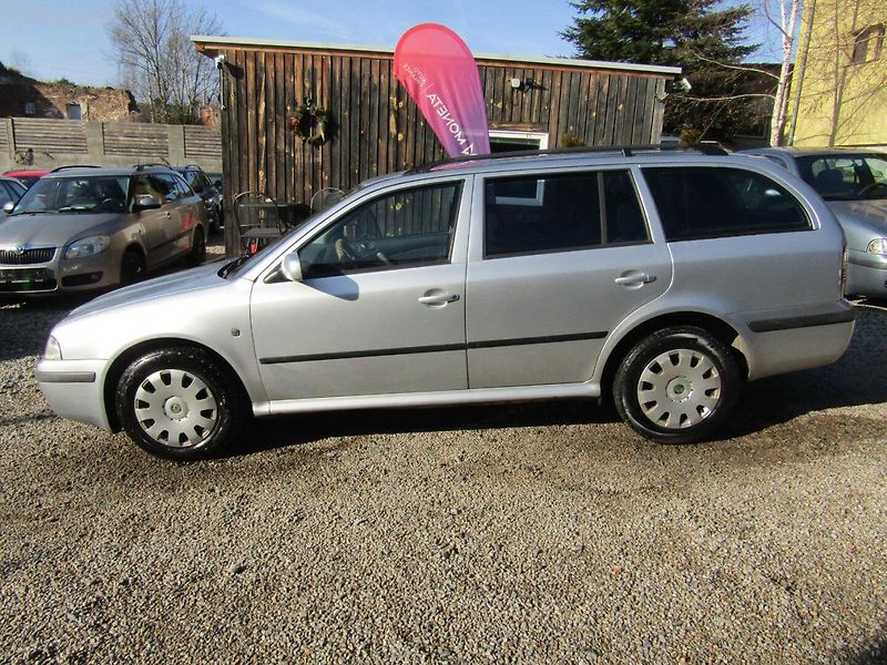 Škoda Octavia (2009) 1.9 TDI 74kW  BEZ KOROZE - fotka 3 z 33