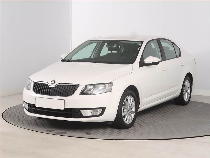 Škoda Octavia (2013) 1.2 TSI, Tempomat - fotka 2 z 12