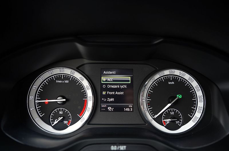 Škoda Kodiaq 2.0 TDI DSG 4x4/147 Kw/ČR - fotka 38 z 45
