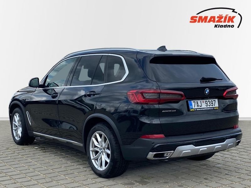 BMW X5 (2019) xDrive30d 195kW - fotka 4 z 31