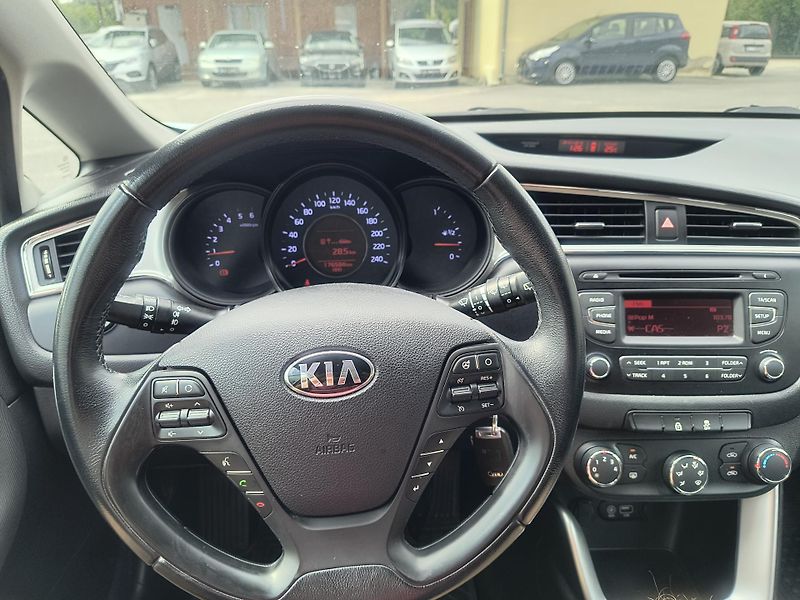 Kia Ceed (2018) 1.6 CRDI 100KW/AC/PDC/LED - fotka 26 z 50