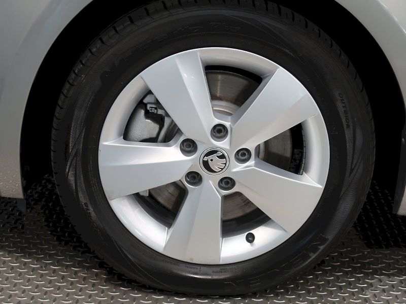 Škoda Octavia (2018) STYLE 1.5TSI 110KW DSG DCC NAV - fotka 12 z 39