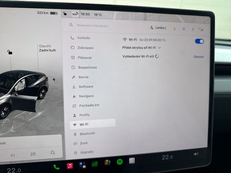 Tesla Model Y (2025) - fotka 71 z 76