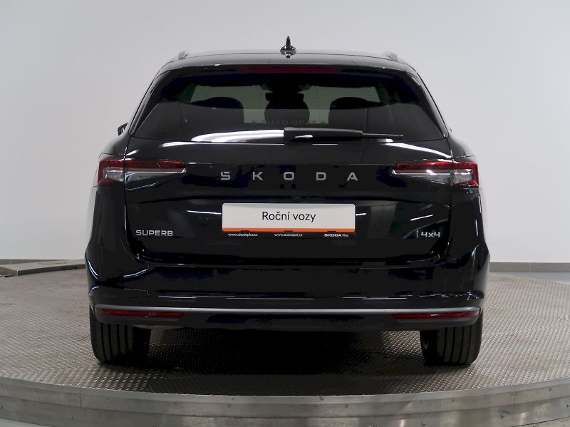 Škoda Superb (2025) LAURIN&KLEMENT 2.0TDI 142KW 4x - fotka 9 z 48