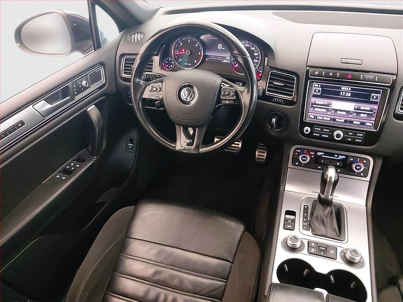 Volkswagen Touareg (2017) R-Line 3.0 TDI, 4X4, Automat - fotka 7 z 18