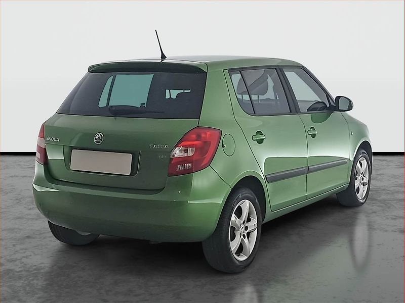 Škoda Fabia (2013) Ambiente 1.2 TSI - fotka 5 z 17