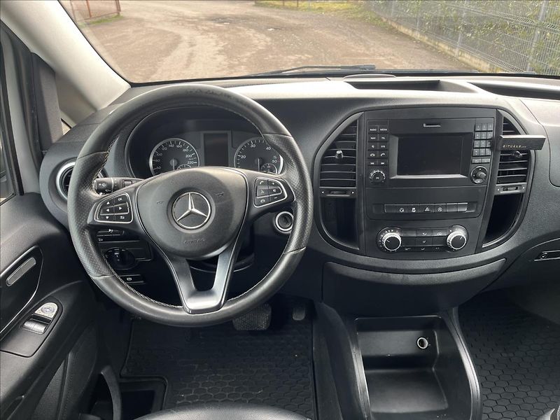 Mercedes-Benz Vito 2,1 119CDi 8.MÍST LONG 4x4 AUT - fotka 15 z 49