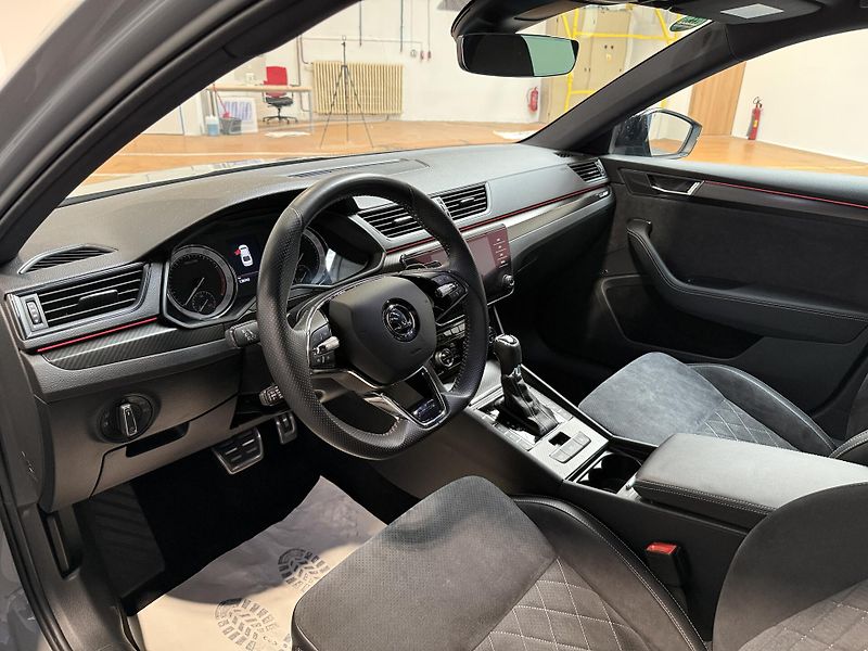 Škoda Superb 2.0 TSI 140kW SportLine DSG - fotka 5 z 15