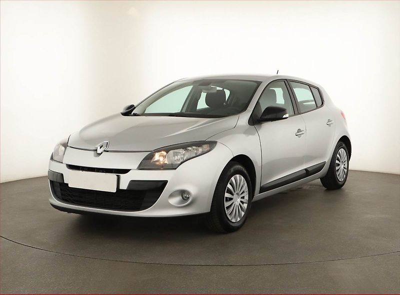 Renault Mégane (2011) 1.5 dCi, jezdí dobře - fotka 2 z 15