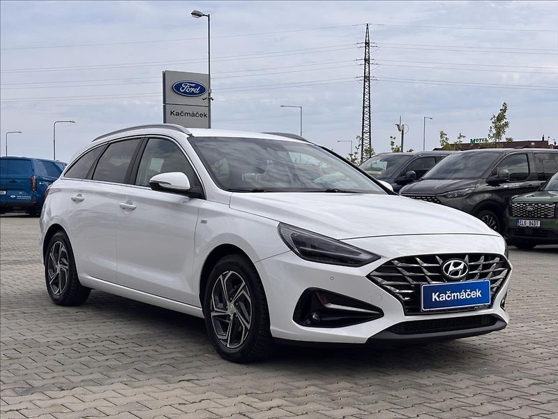 Hyundai i30 1,5 mHEV Family Smart 117kW - fotka 6 z 29