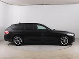 BMW Řada 5 (2019) 520d xDrive, 4X4, Automat - náhled 6