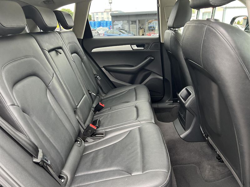 Audi Q5 2.0TFSi 155KW QUATTRO AUTOMAT - fotka 27 z 41