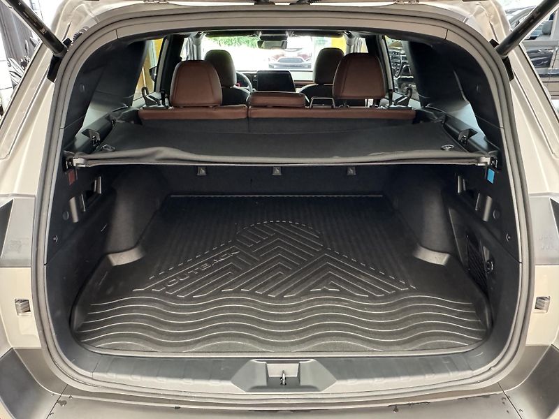 Subaru Outback 2,4T Premier XT - fotka 19 z 58