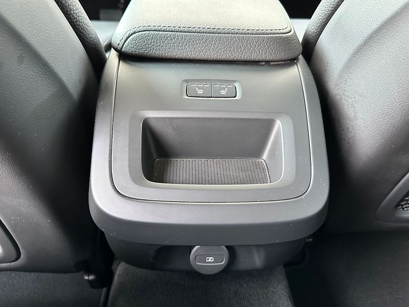 Volvo V60 CC/B4/AWD/Momen/TažZ/H&K/Ihned - fotka 20 z 24