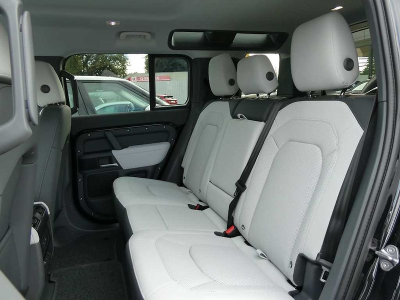 Land Rover Defender (2026) 110 3,0 X-Dynamic SE D200 - fotka 15 z 35