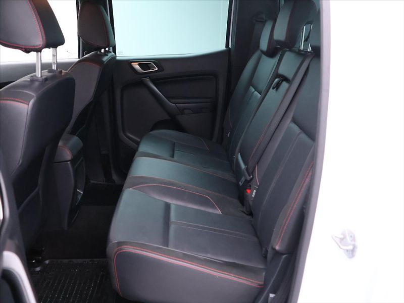 Ford Ranger 2,0 EcoBlue 156kW Stormtrak DP - fotka 12 z 28