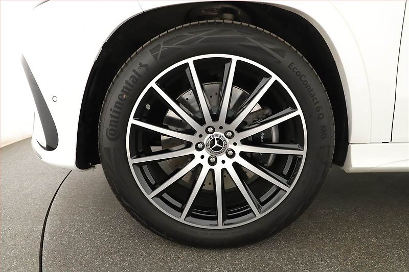 Mercedes-Benz GLS (2025) 450 d 4MATIC, AMG, DPH - fotka 12 z 20