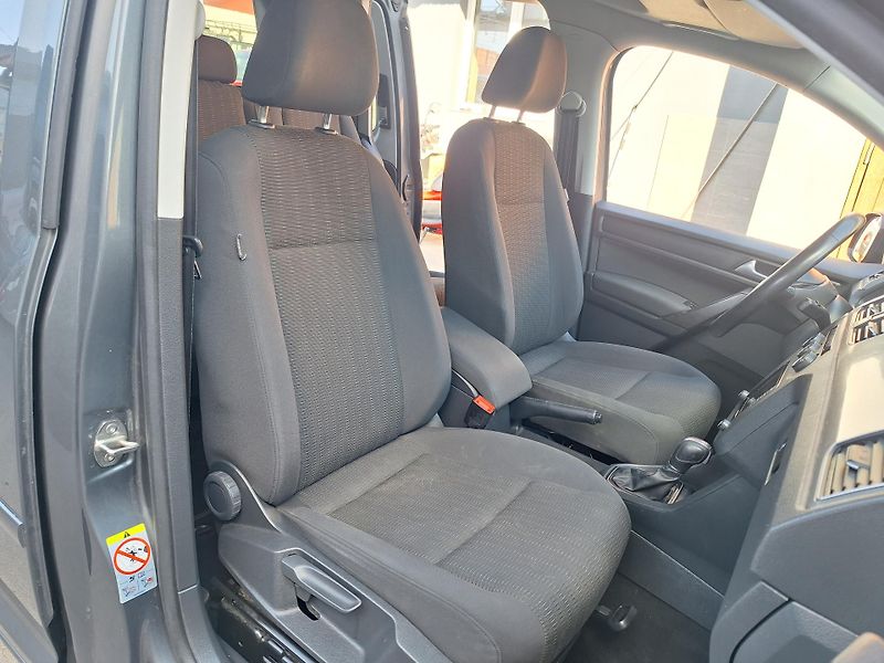 Volkswagen Caddy (2020) MAXI 2,0TDi 7míst DSG HIGHLINE - fotka 14 z 18