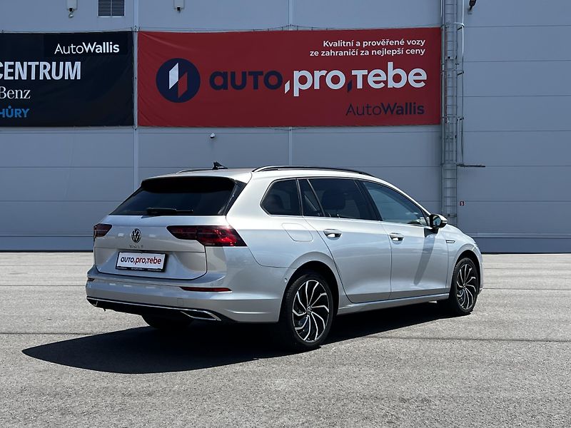 Volkswagen Golf 2.0TDI DSG 110kW Style TZ DPH - fotka 4 z 26