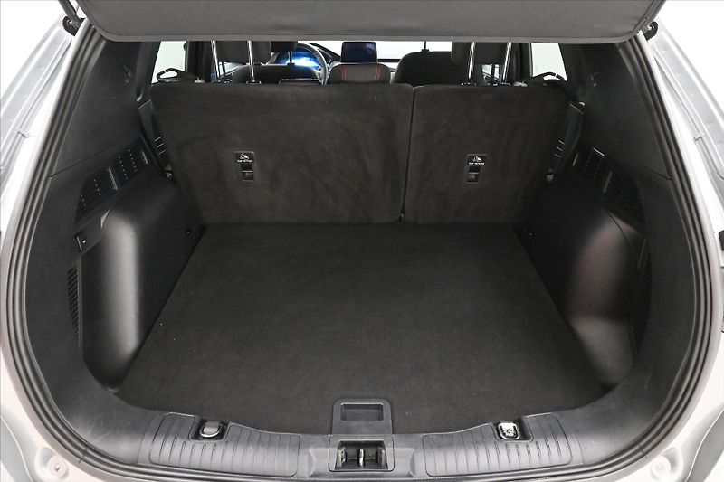 Ford Kuga 2,5 Hybrid 112kW SOH-100% ST-L - fotka 10 z 29