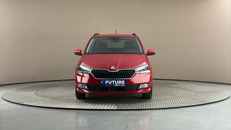Škoda Fabia 1.0 TSI Ambition Combi - fotka 3 z 24