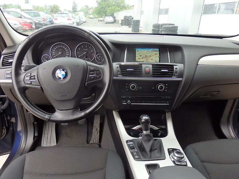 BMW X3 xDrive 20i NAVIGACE, 8x AIRBAG - fotka 11 z 16