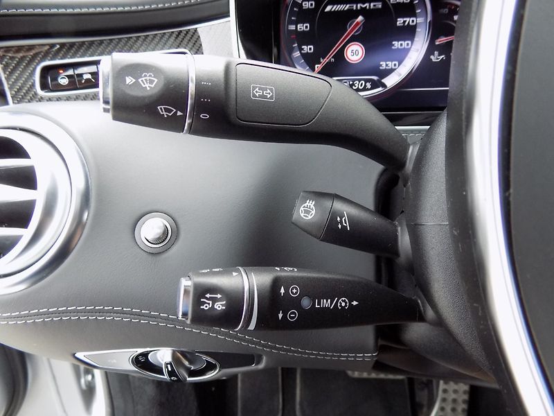 Mercedes-Benz Třídy S (2015) 63AMG/4Matic/2.maj.ČR/LED/ - fotka 26 z 50