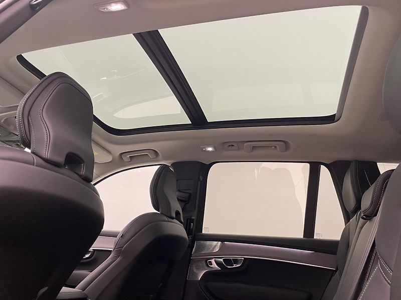 Volvo XC90 (2026) T8 AWD Plug-in DARK PLUS 7m - fotka 65 z 67