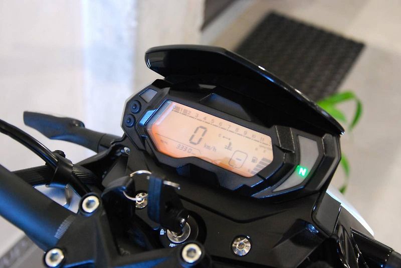 Benelli 251 S (2020) 251S - krásný stav,serviska,pů - fotka 12 z 21