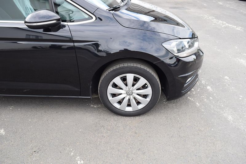Volkswagen Touran (2017) 1.4TSI 110kw CLBMT 7MÍST TAŽNÉ - fotka 5 z 50