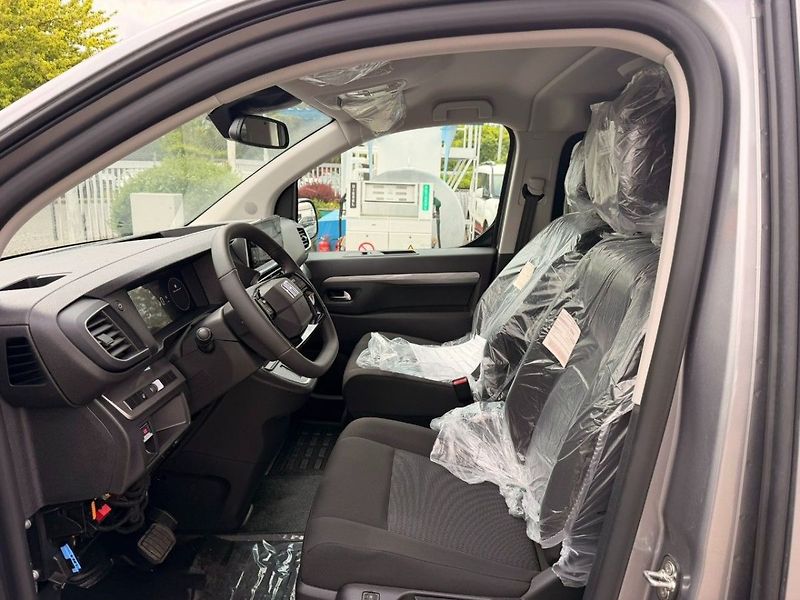 Fiat Scudo Ulysse Icon 2.2 MTJ 180k 8AT L - fotka 14 z 20