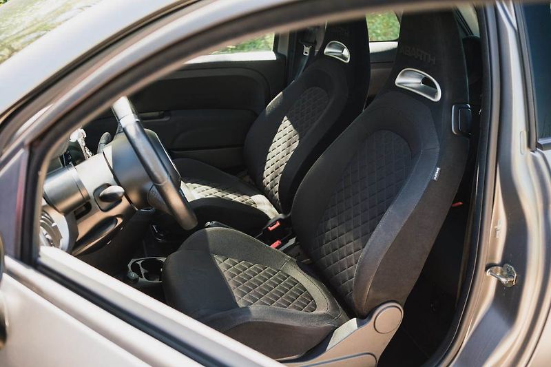 Abarth 595 (2021) Turismo, Park. senzory - fotka 18 z 31