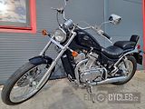 Suzuki VS 800 GL Intruder (1994) - náhled 15