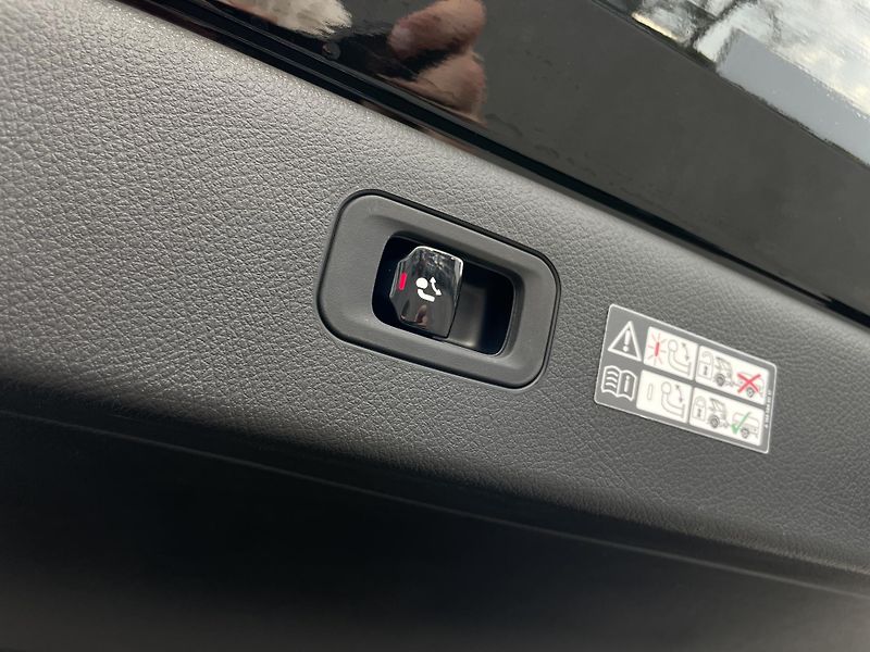 Mercedes-Benz EQS 580 4Matic AMG - fotka 12 z 41