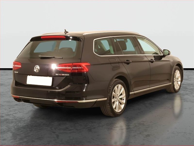 Volkswagen Passat (2016) Highline 2.0 TDI, 4X4 - fotka 5 z 16
