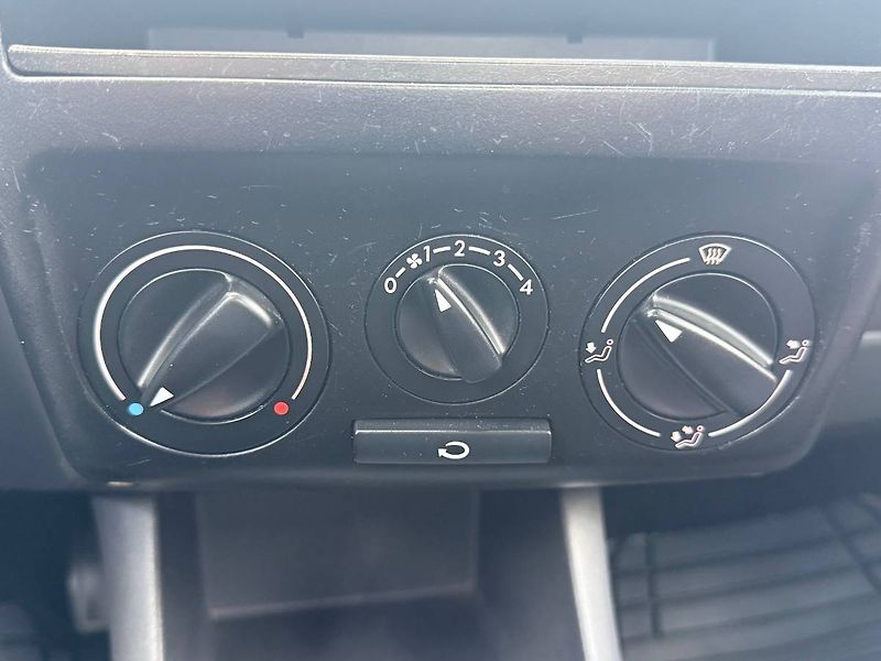 Seat Cordoba (2001) 1.4 8V 44 kW Stella - fotka 13 z 20