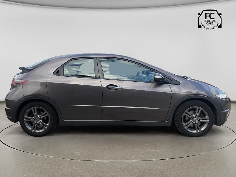 Honda Civic  1.4 Comfort - fotka 6 z 20