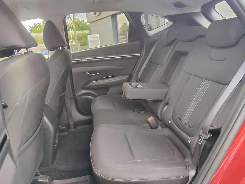 Hyundai Tucson 1.6 T-GDI/110kW Smart - fotka 10 z 33