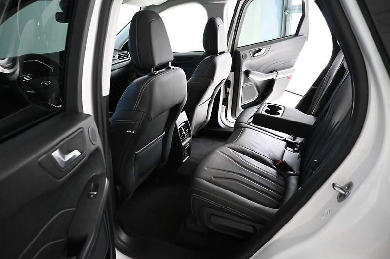 Ford Kuga (2021) 2.5 VIGNALE LED VIRTUAL ACC Ta - fotka 9 z 47
