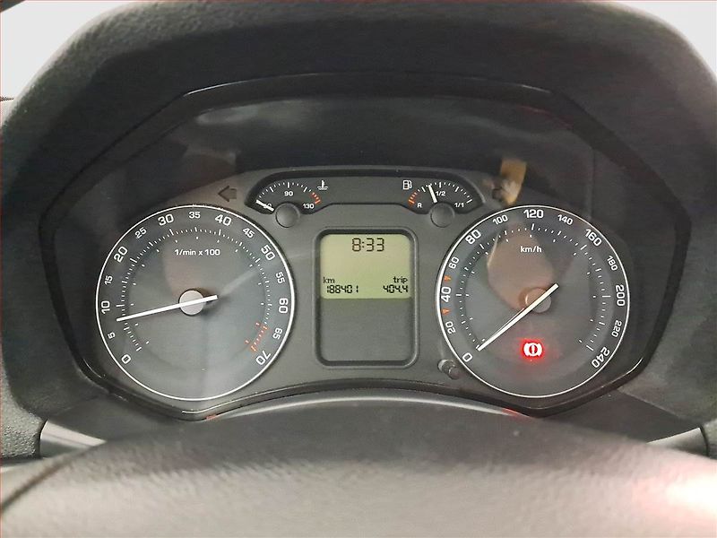 Škoda Octavia (2006) 1.6, Serv.kniha, nová STK - fotka 11 z 16