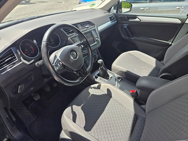 Volkswagen Tiguan (2016) 2.0 TDI NAVI, Serviska.Zimáky - fotka 11 z 42