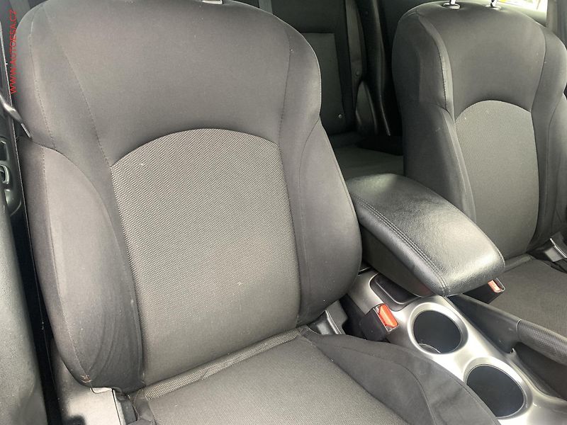 Nissan Juke (2010) 1.6i, AC, tempo - fotka 12 z 17