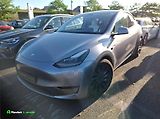 Tesla Model Y (2023) Quicksilver, Bílý interiér - náhled 1