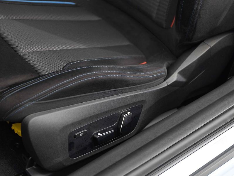 BMW Řada 2 M240i xDrive Coupé - fotka 20 z 21